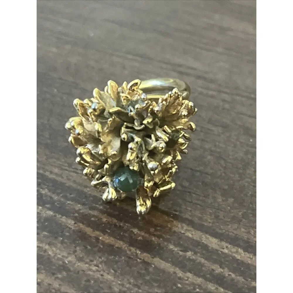 Vintage Gold Cluster With Jade Bead Ring Gold Tone/plated Size 5.5